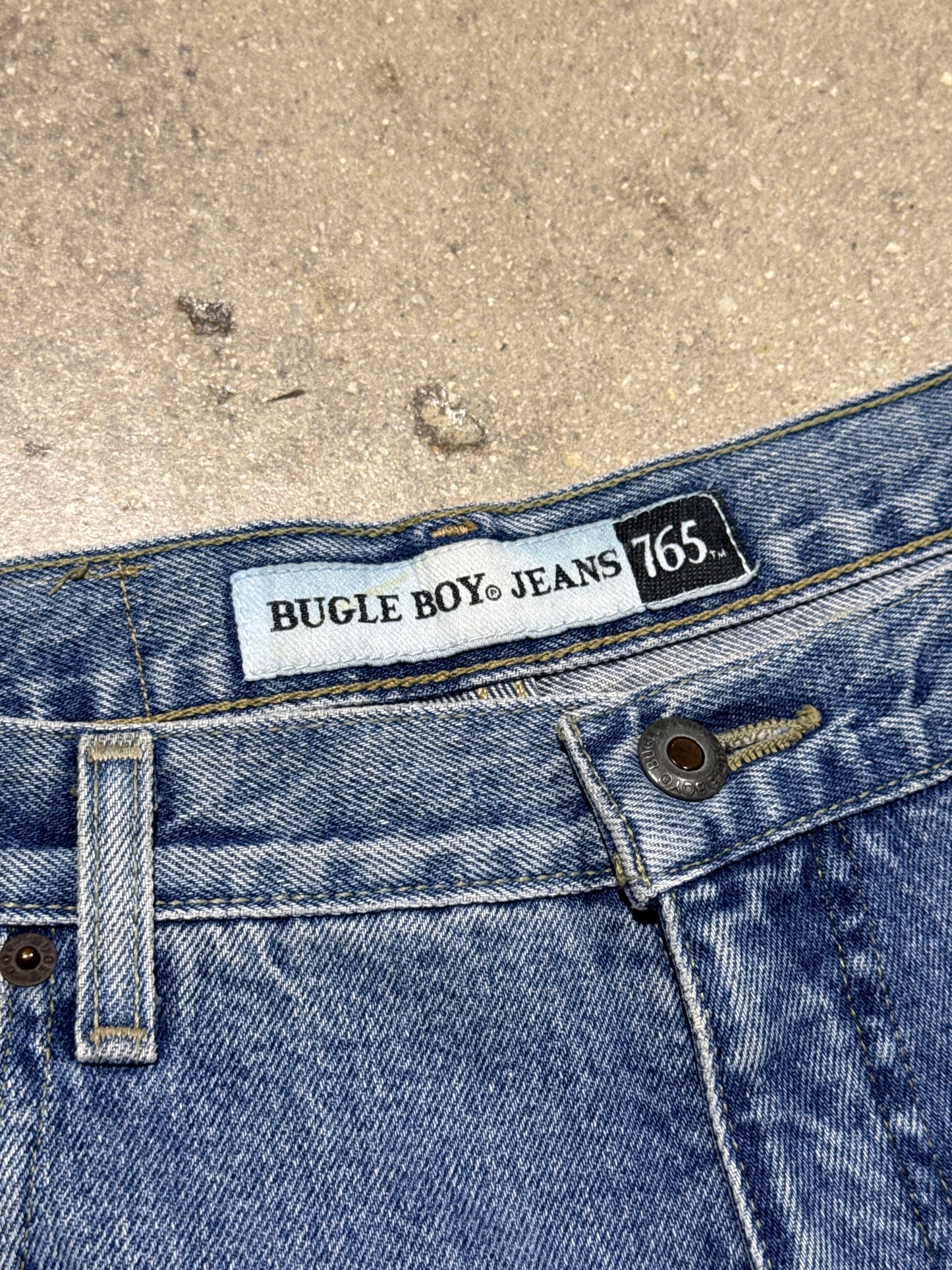 Bugle Boy Denim Shorts - Light Wash Size 38