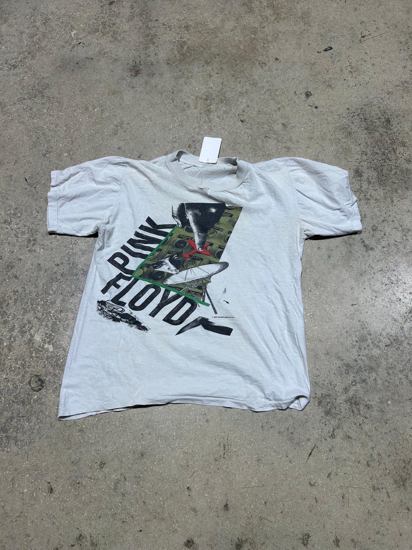 1987 Thrashed Pink Floyd World Tour Tee - White Size Small