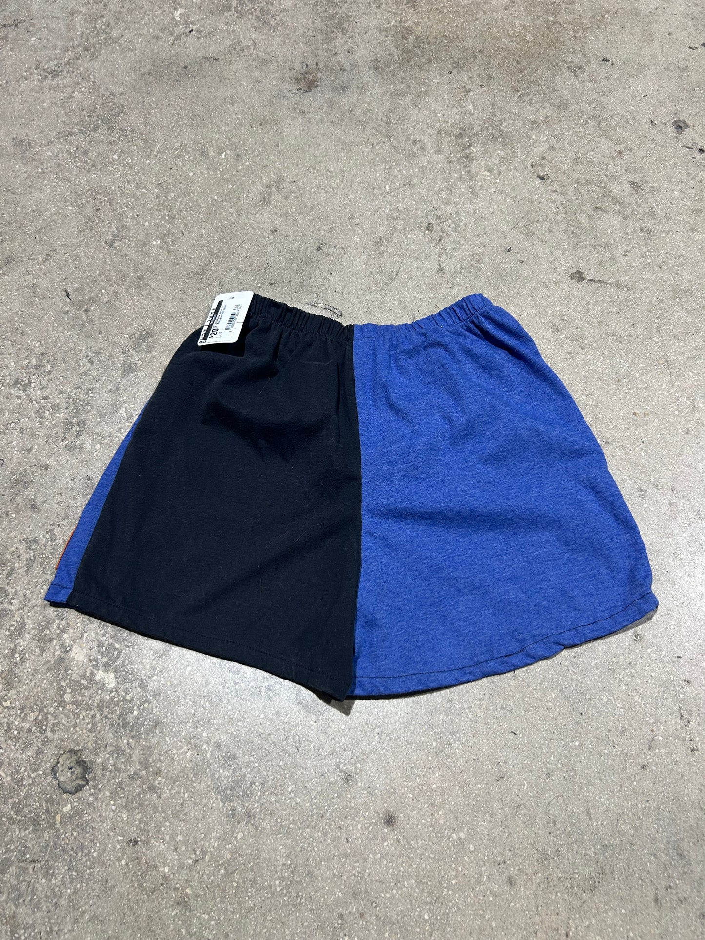 Kids Puma Shorts - Black/Blue Size 2(con)