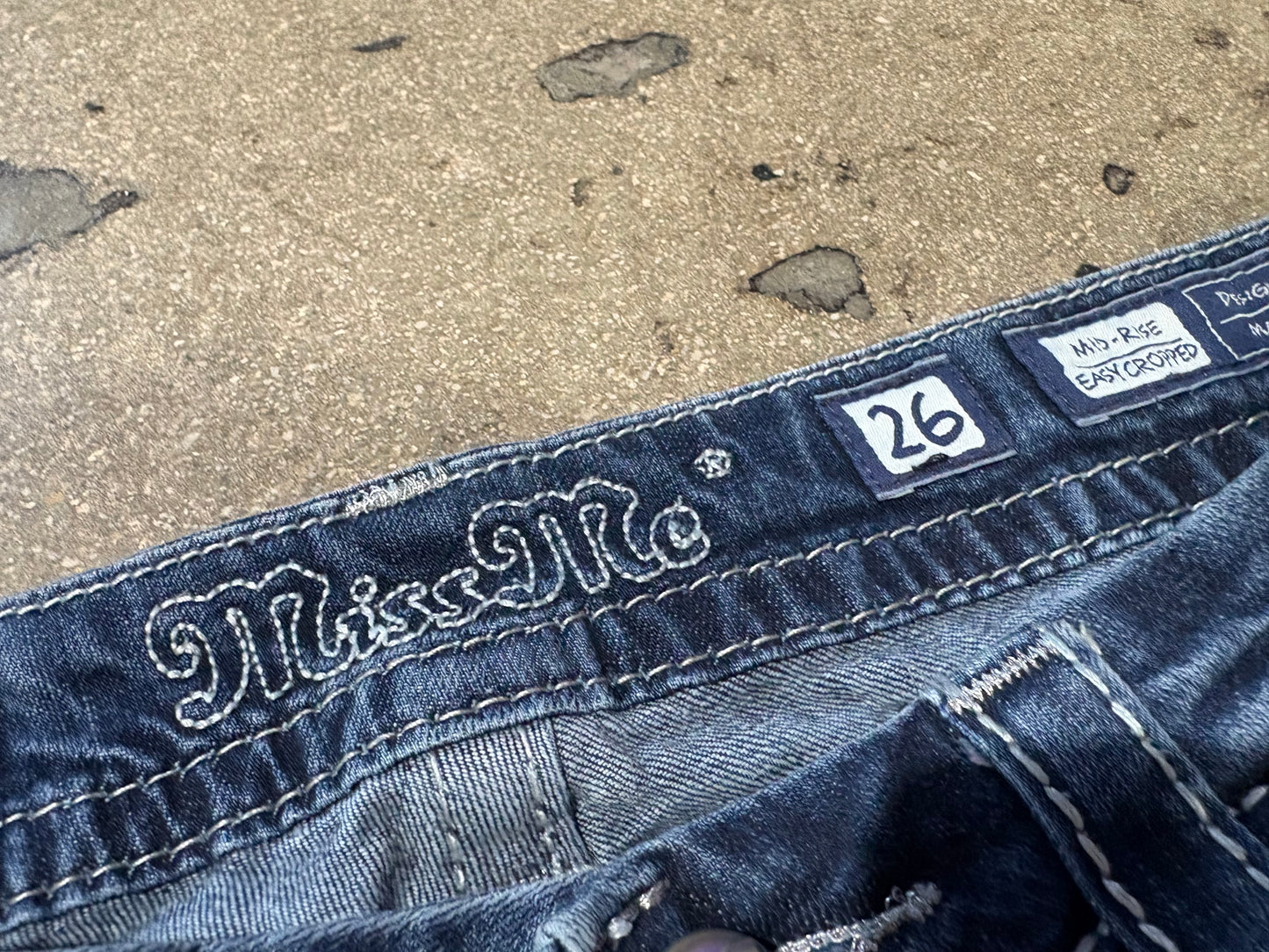 Miss Me Feather Stitch Easy Cropped Mid Rise Jeans - Blue Size 26