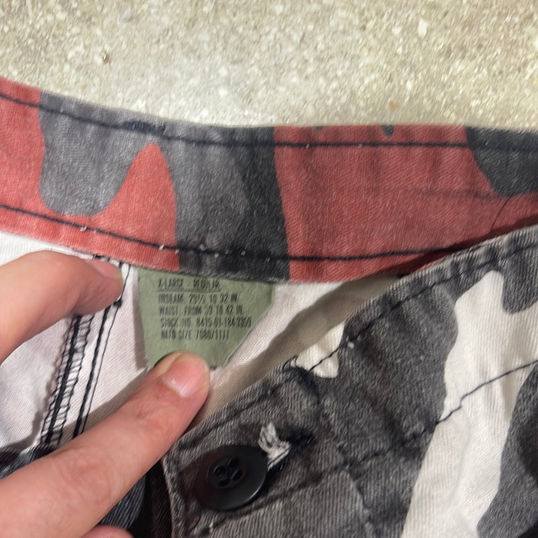 Urban Camo Cargo Pants - Red Size 40x34