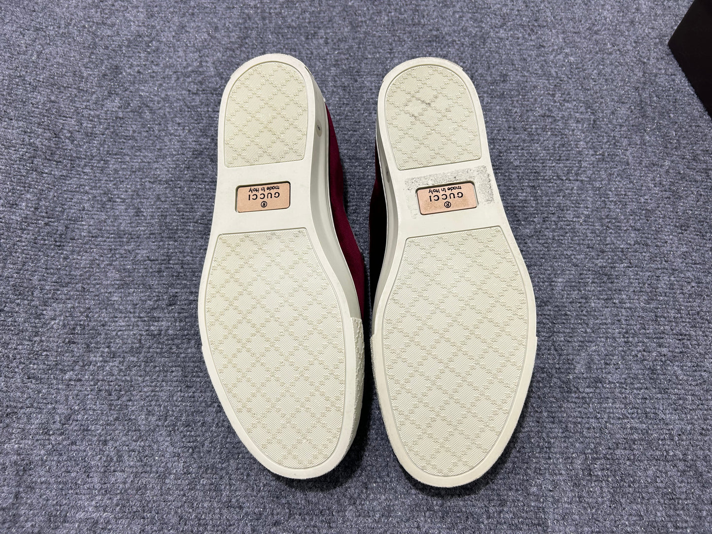 NEW Gucci Slip On Velour Shoes - Red/White Size 9