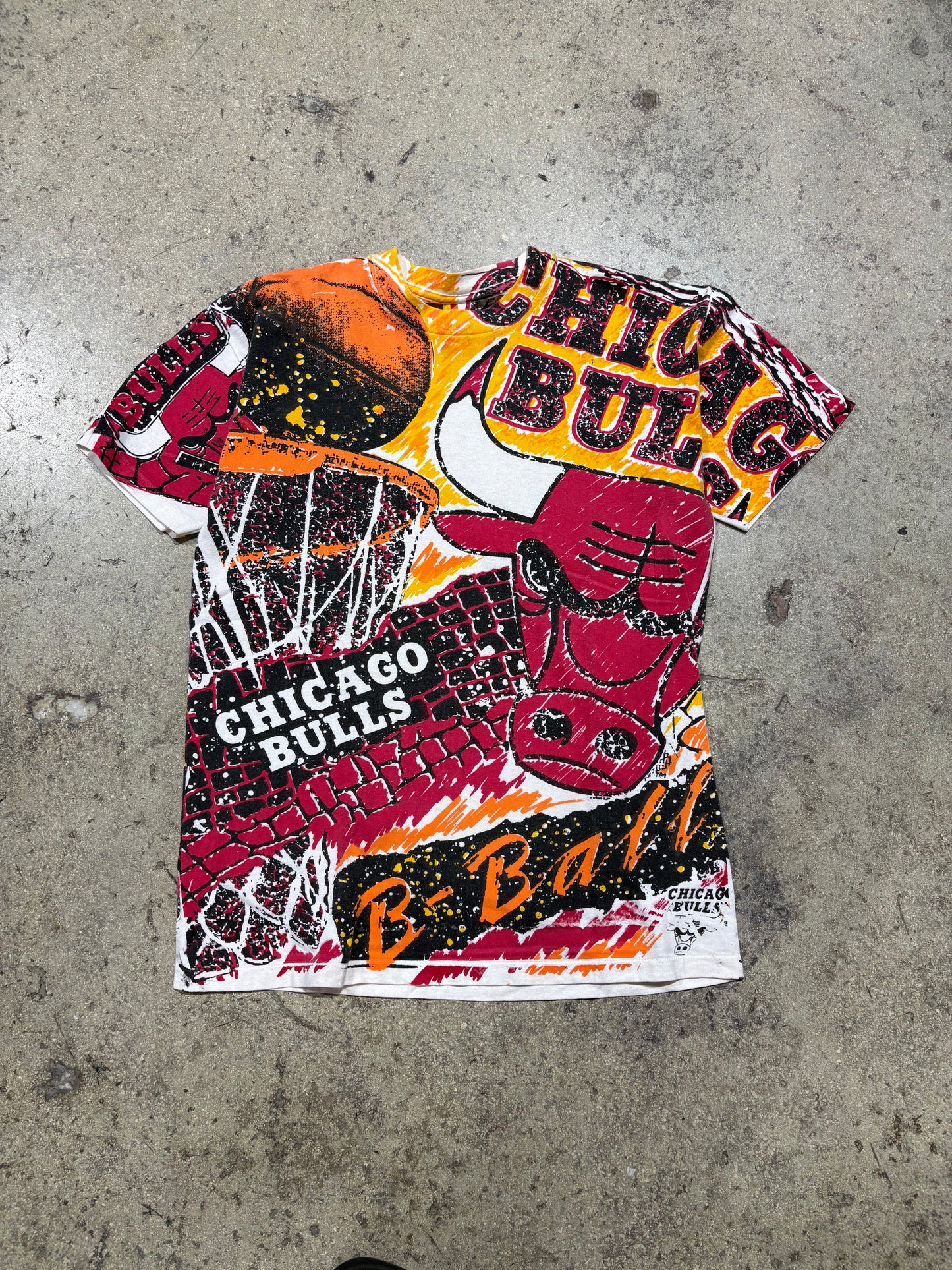 Signal Chicago Bulls AOP Tee Size Large (21x28.5)