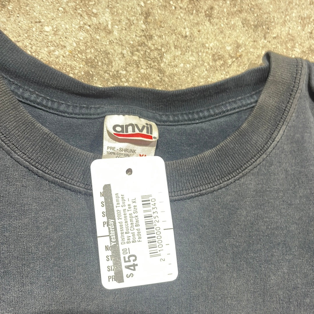 Distressed 2002 Tampa Bay Buccaneers Super Bowl Champs Tee - Faded Black Size XL