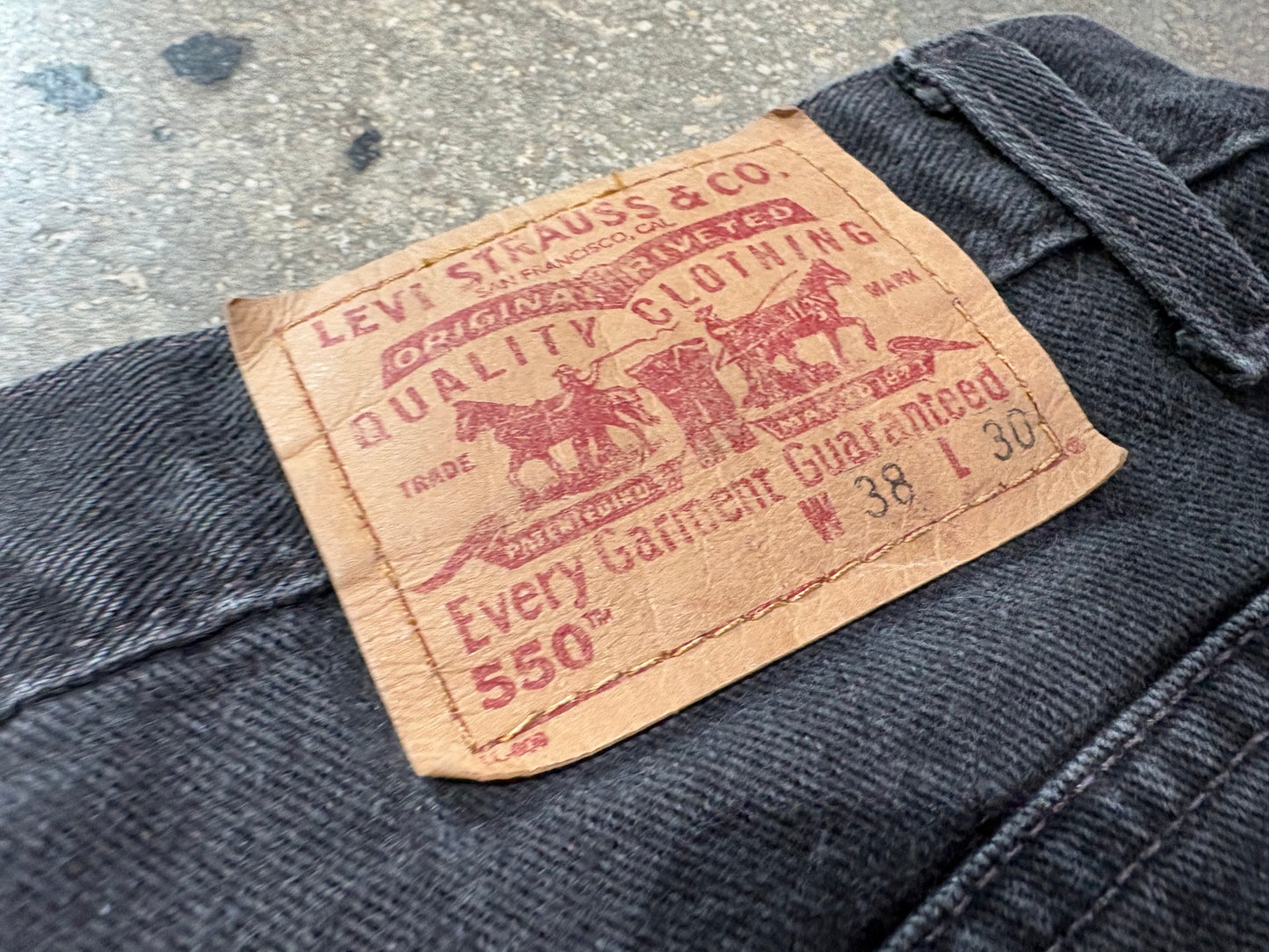Levis 550 Denim Jeans - Faded Black Size 38 x 30