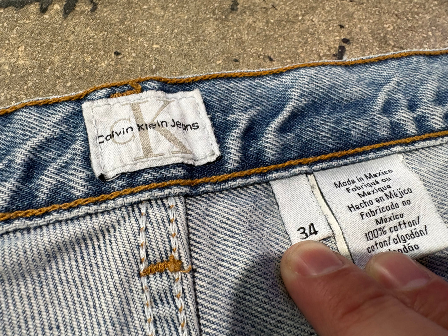 Calvin Klein Light Wash Jeans - Blue Size 34
