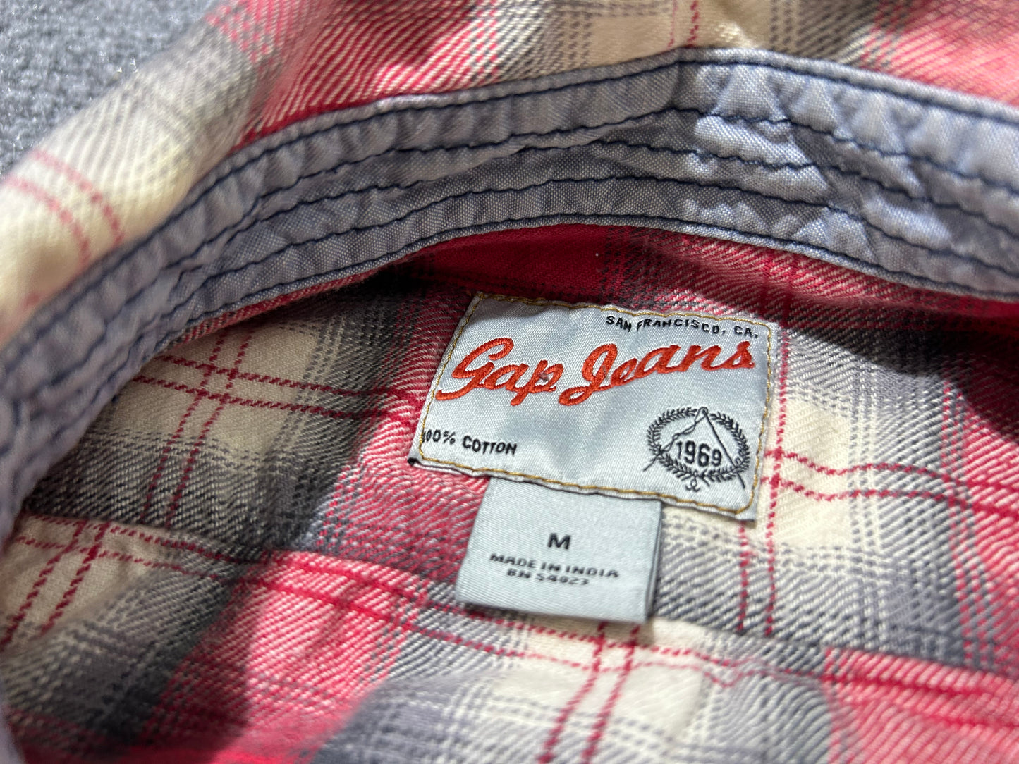 GAP Jeans Western Button Up Shirt - Red/White Size Medium