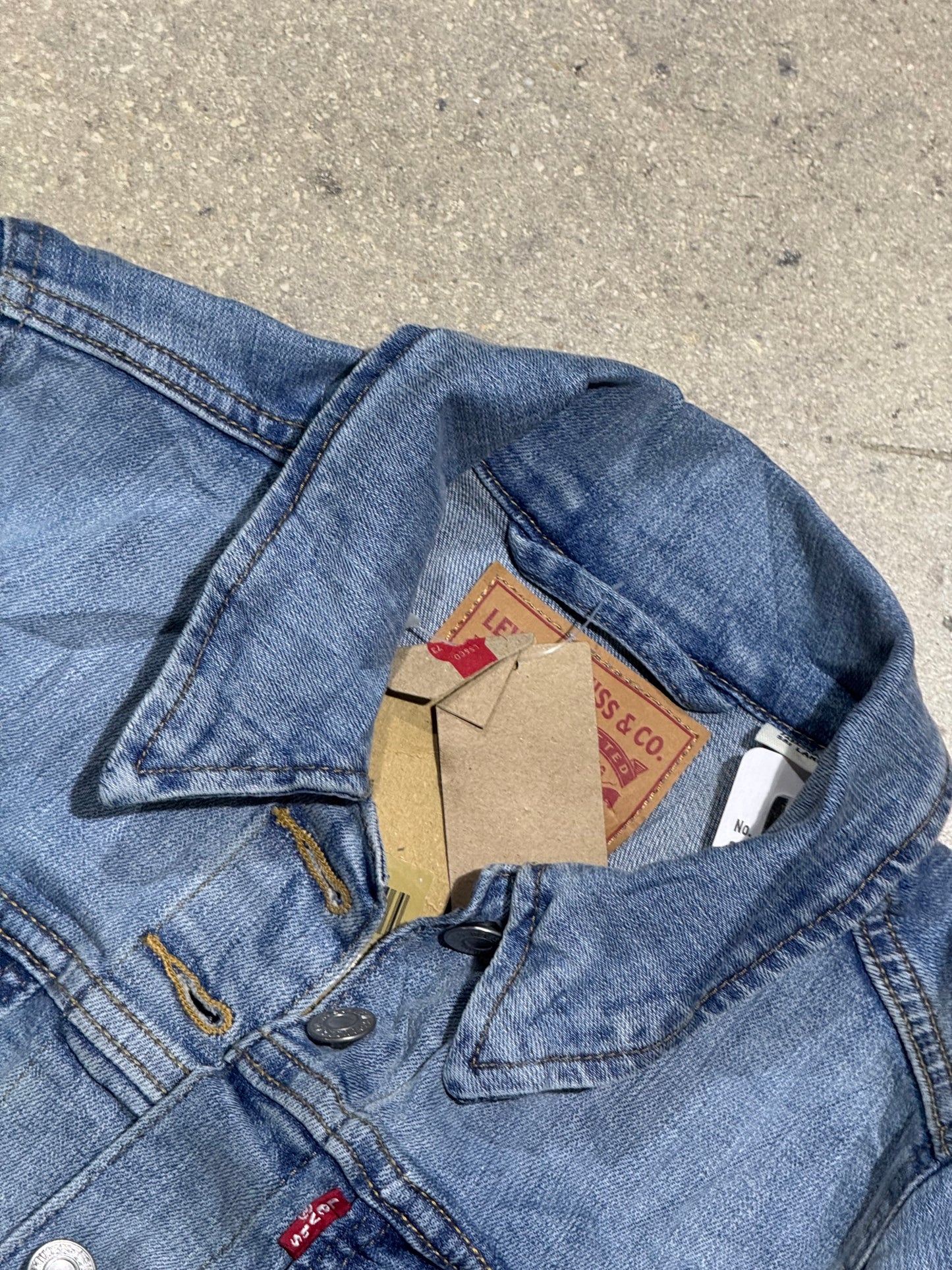 Levi Denim Jean Jacket - Light Wash Size Small