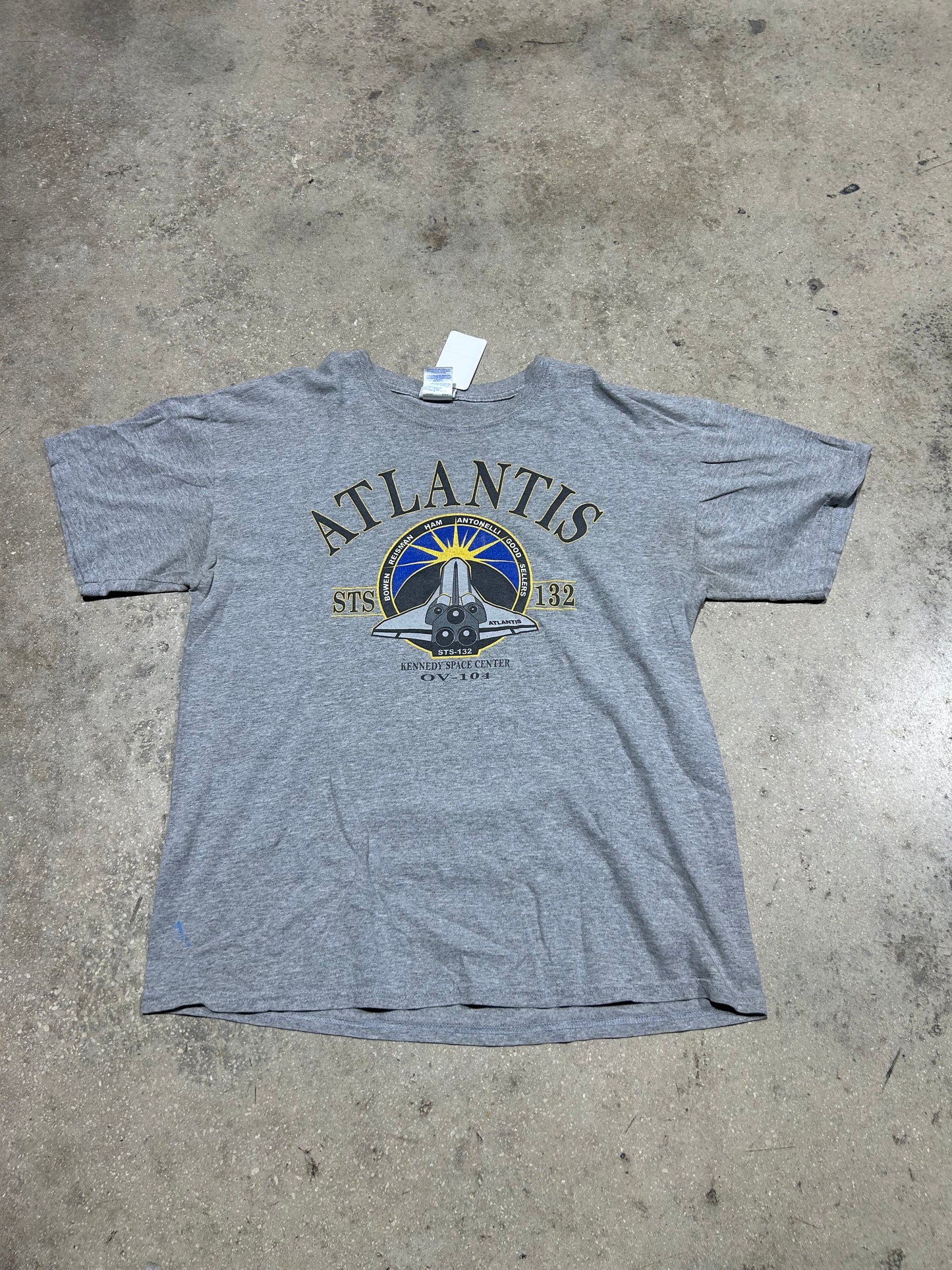 Kennedy Spaces Center Atlantis Tee - Grey Size Large