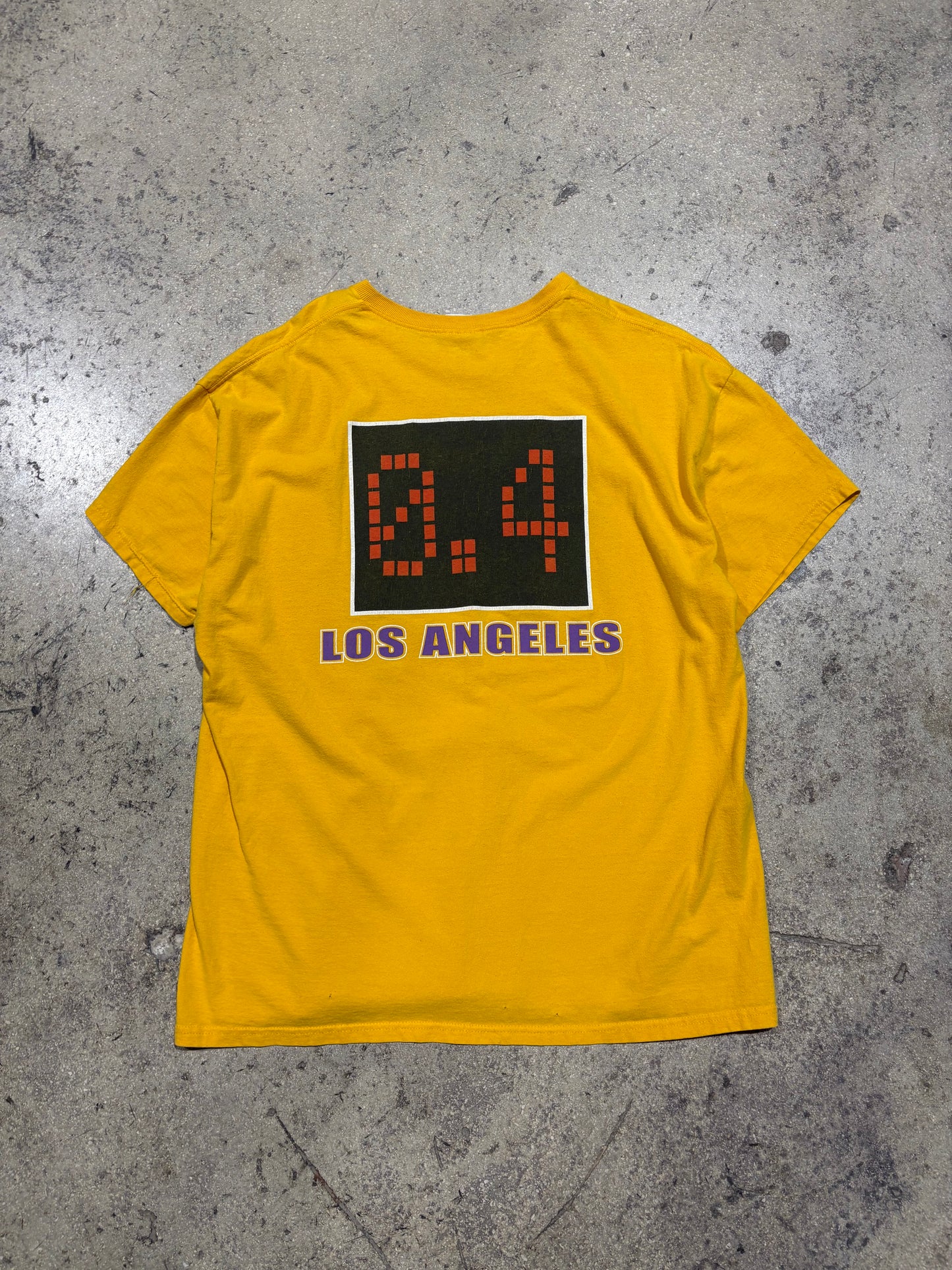 LA Lakers Always Remember Tee - Yellow Size XL(23x27)