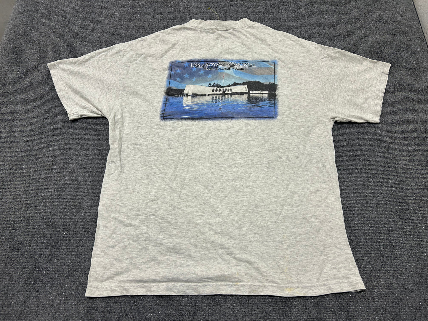 USS Arizona Pearl Harbor Tee - Gray Size XL(con)