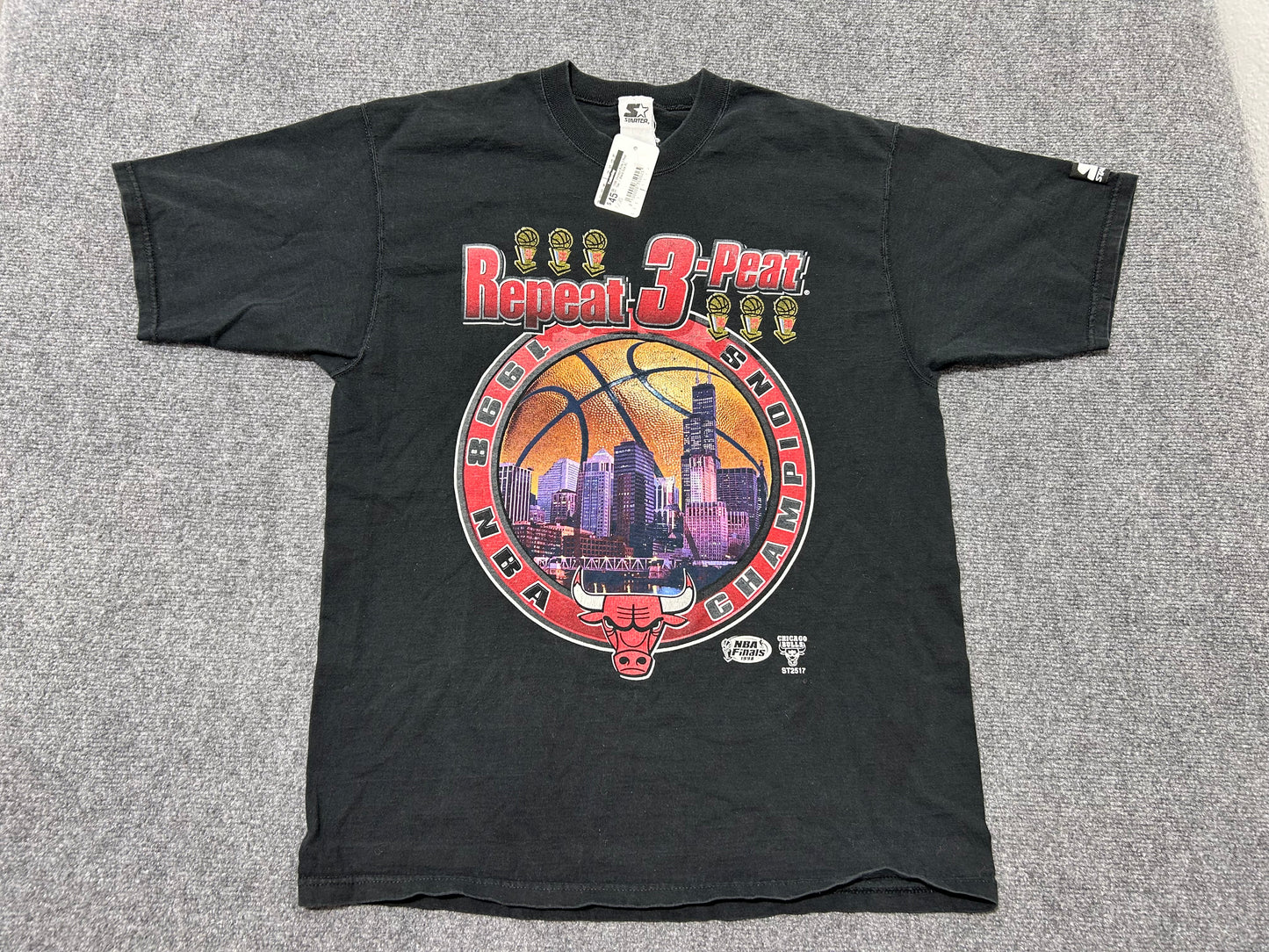 1998 Chicago Bulls 3 Peat Tee - Black Size XL