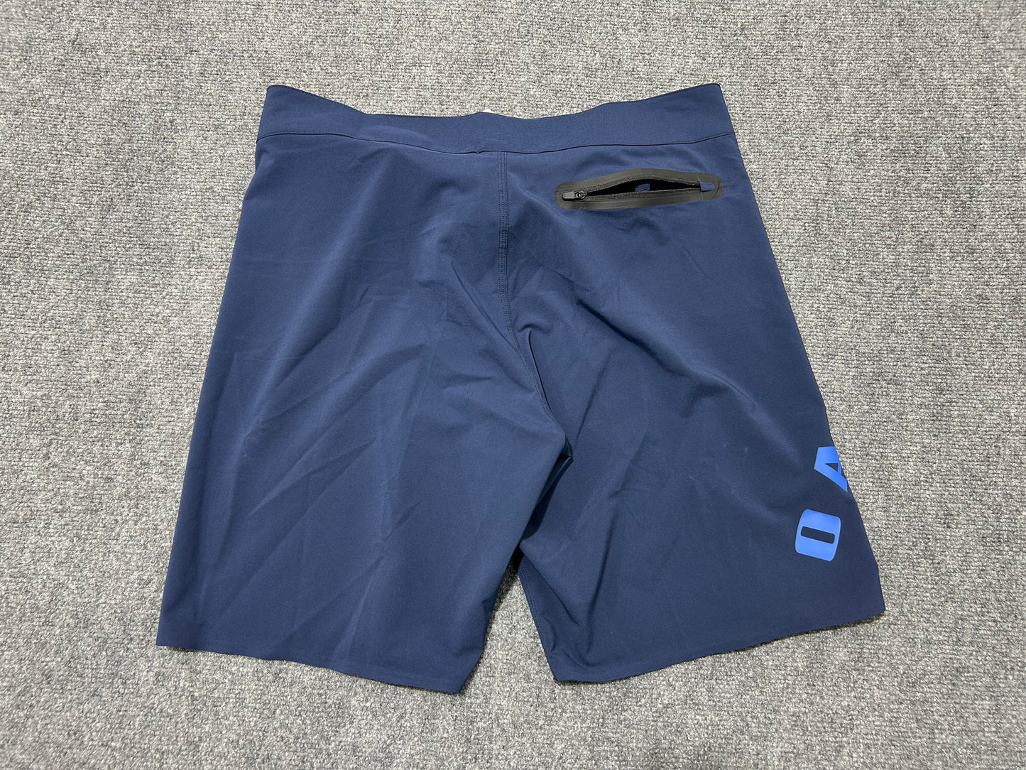 Oakley Spellout Swim Shorts - Navy Size Small