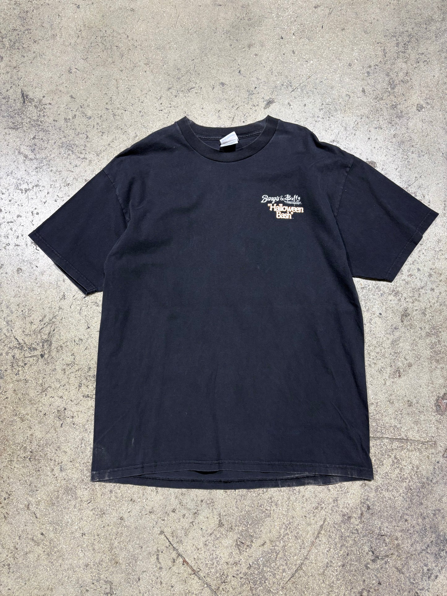 Buffy the Vampire Slayer Halloween Bash Tee - Black Size XL (23 x 30.5)