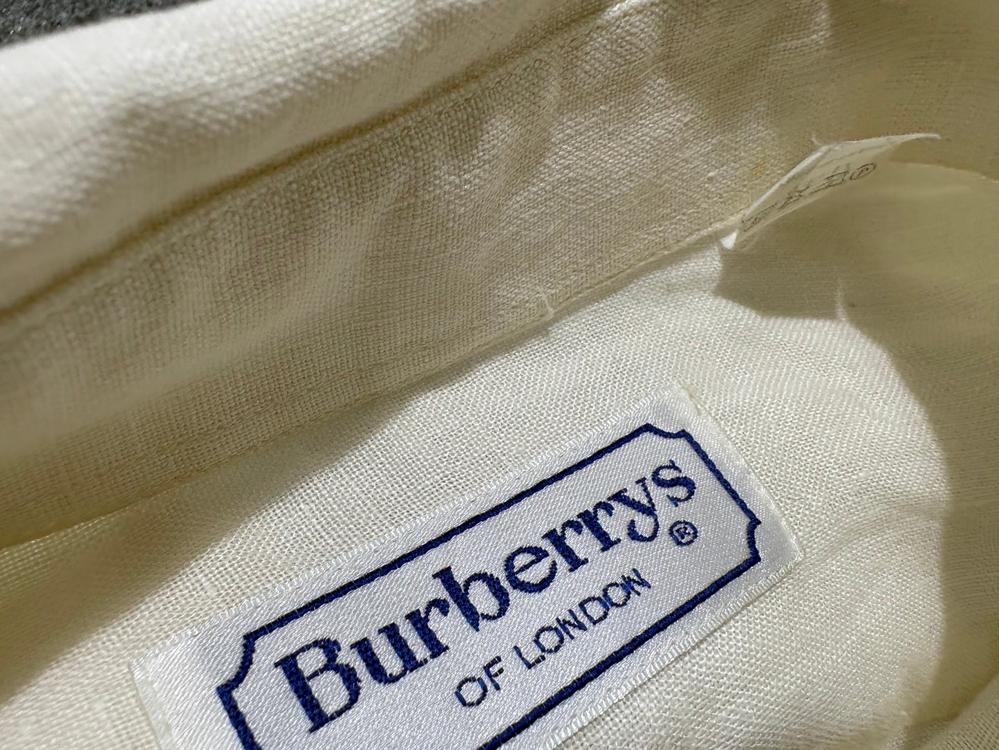 80s Burberry Made In France Linen Button Up Shirt - White Size XL
