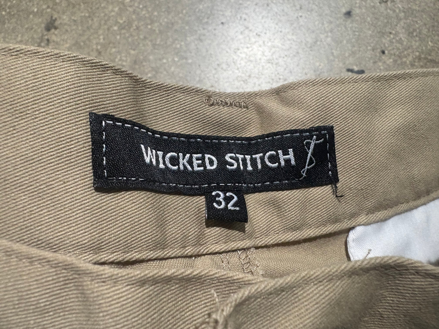 Wicked Stitch Baggy Cargo Shorts - Khaki Size 32