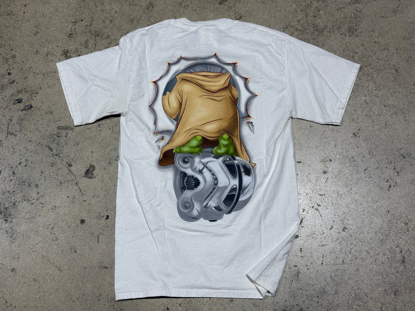 2000s Disney Star Wars Yoda Tee - White Size Small