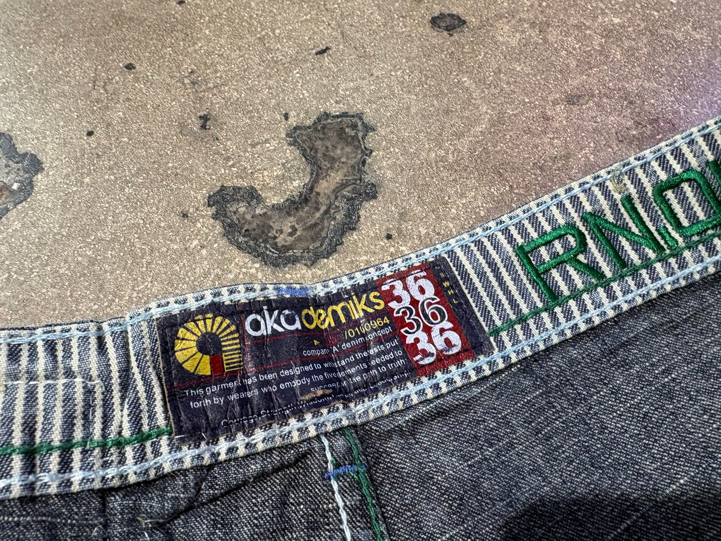 Akademiks Wide Leg Jeans - Dark Wash Size 36