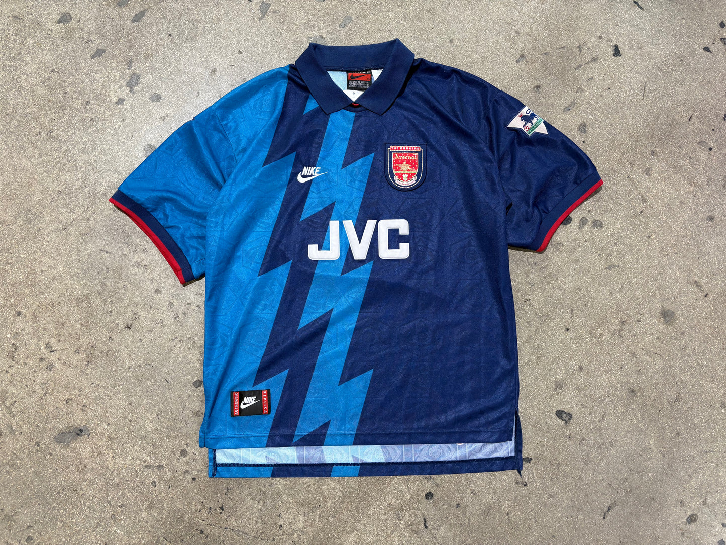 1995/96 Nike Arsenal #11 Helder Jersey Size XL