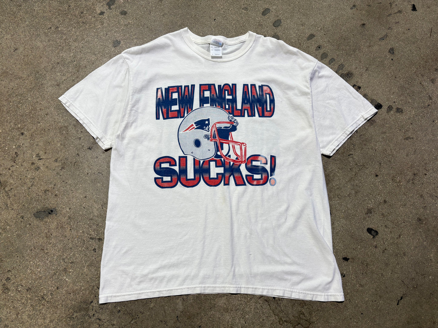 New England Sucks Brady Swallows Tee - White Size XL