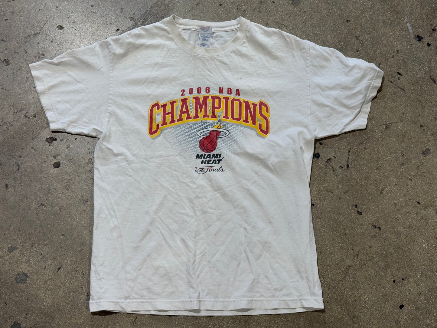 2006 Miami Heat NBA Champs Tee - White Size Large