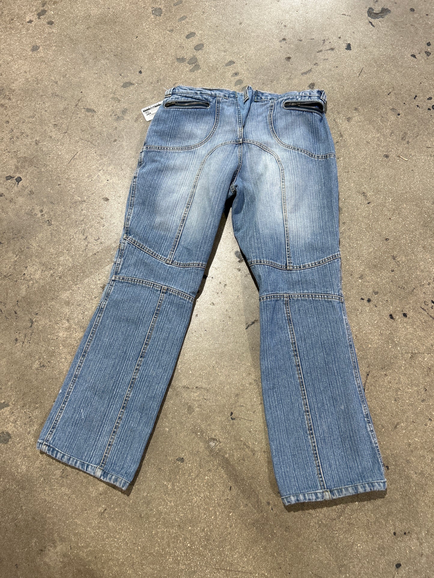 International Male Sectional Denim - Light Wash Size 34x30