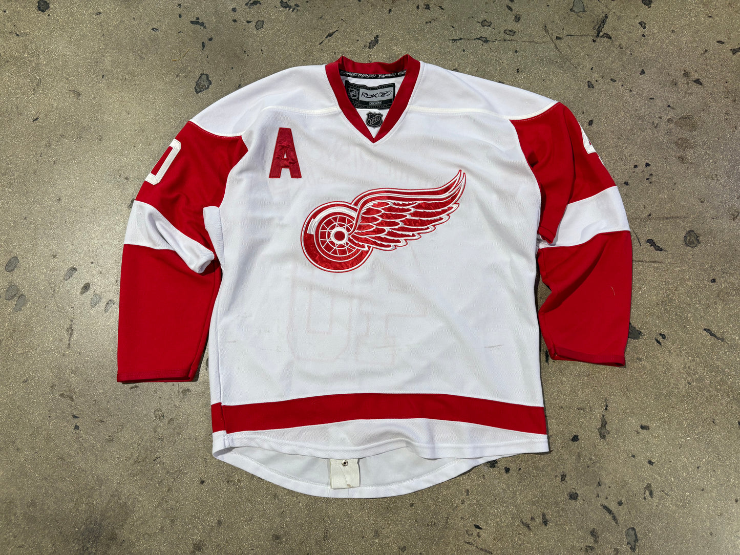 Reebok Detroit Red Wings Zetterberg #40 Authentic Jersey Size 52