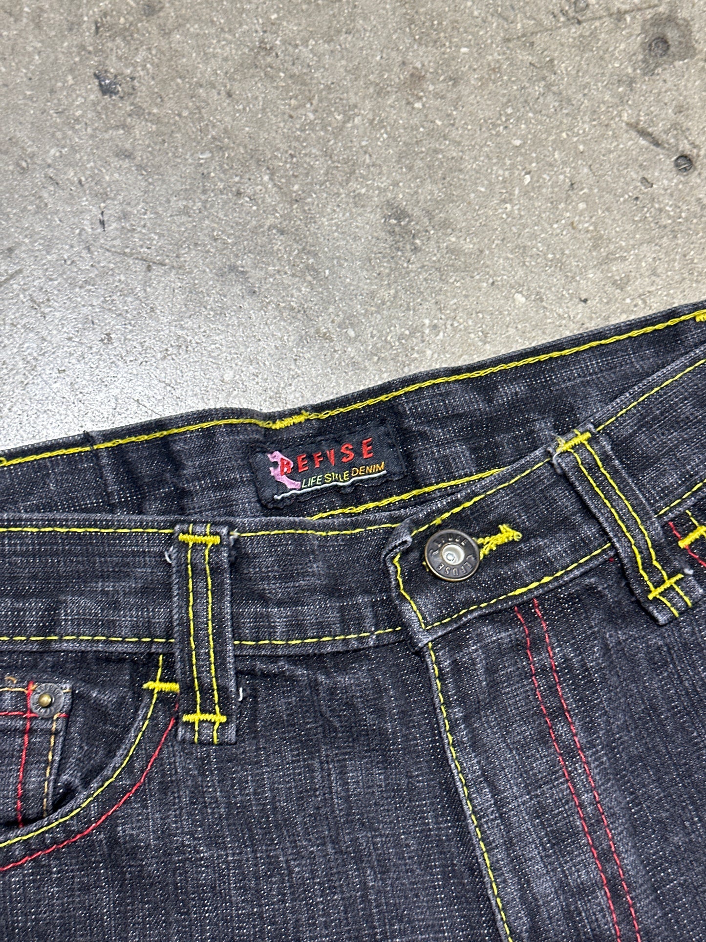 Refuse Multicolor Embroidery Denim Shorts - Black Size 8