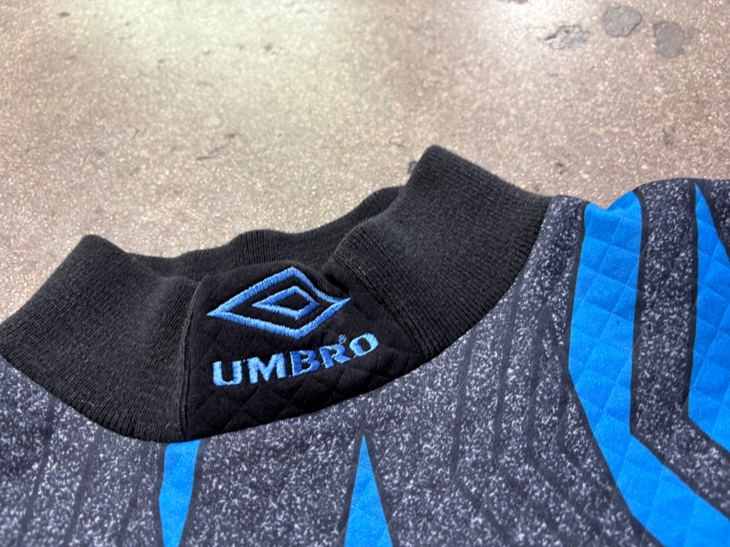 90s Umbro Goalie Soccer Jersey - Black/Blue Size Large