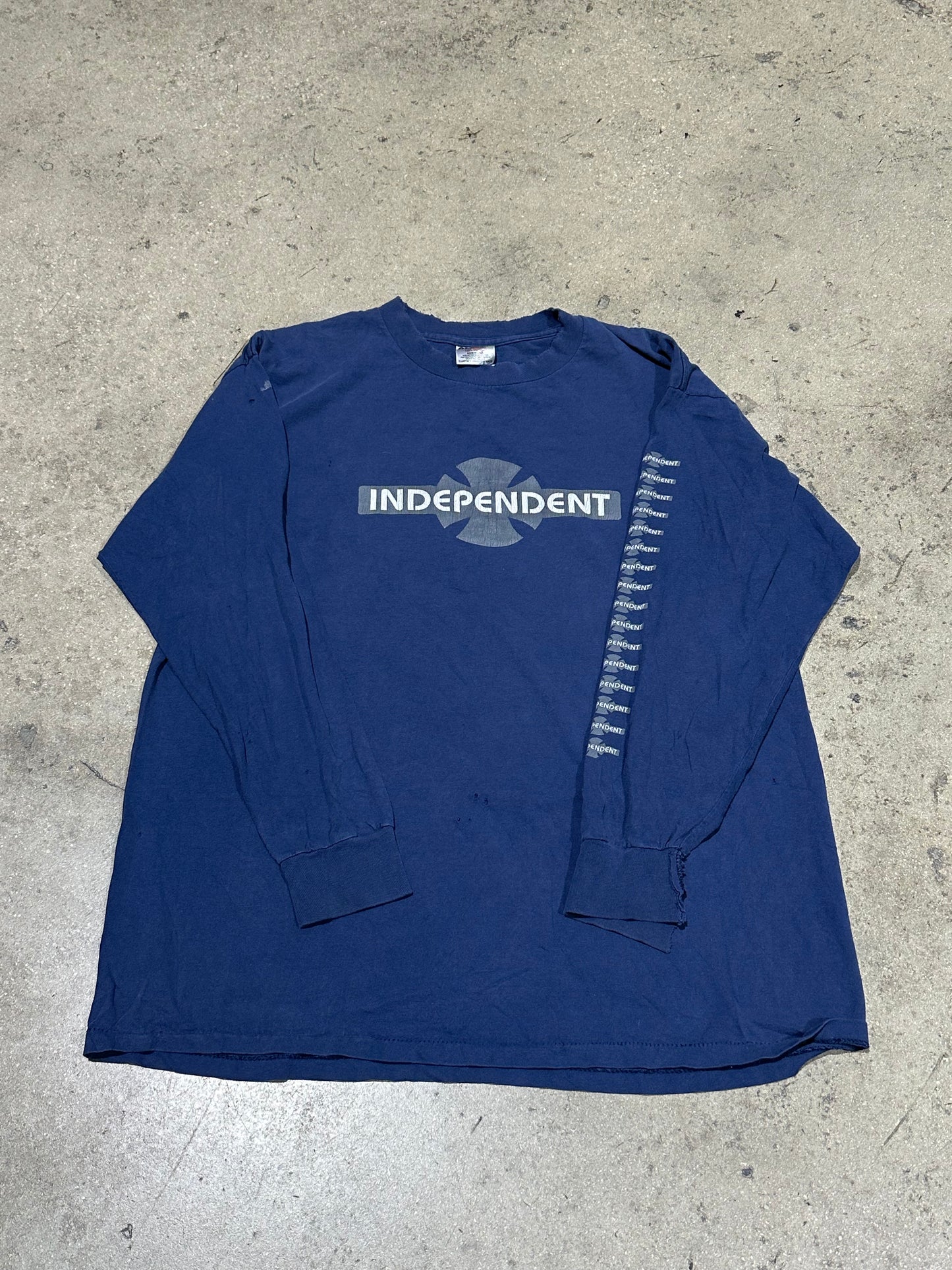 Distressed/Thrashed Independent Trucks L/S Tee - Navy Size XL