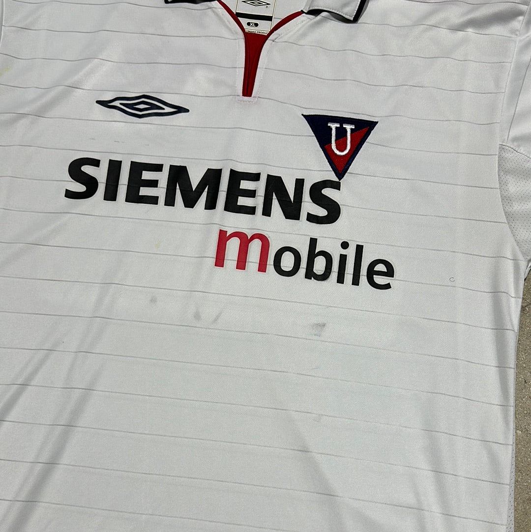 Umbro L.D.U. Quito Soccer Club 2004 Home Jersey - White Size XL