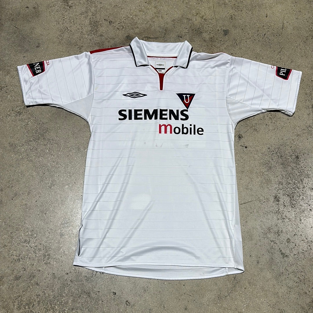 Umbro L.D.U. Quito Soccer Club 2004 Home Jersey - White Size XL