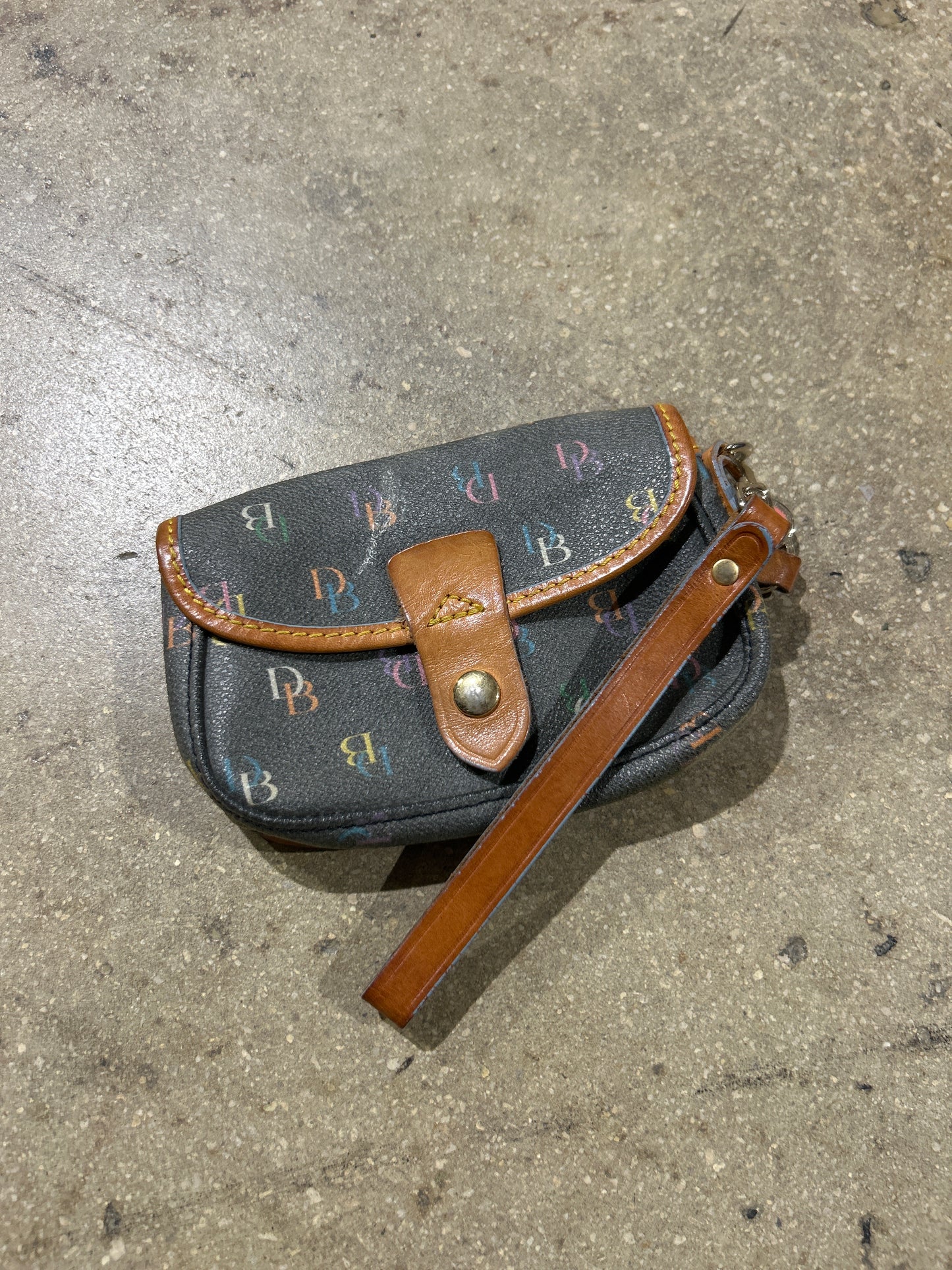 Dooney & Bourke Gretta Pouch - Grey/Brown/Multi