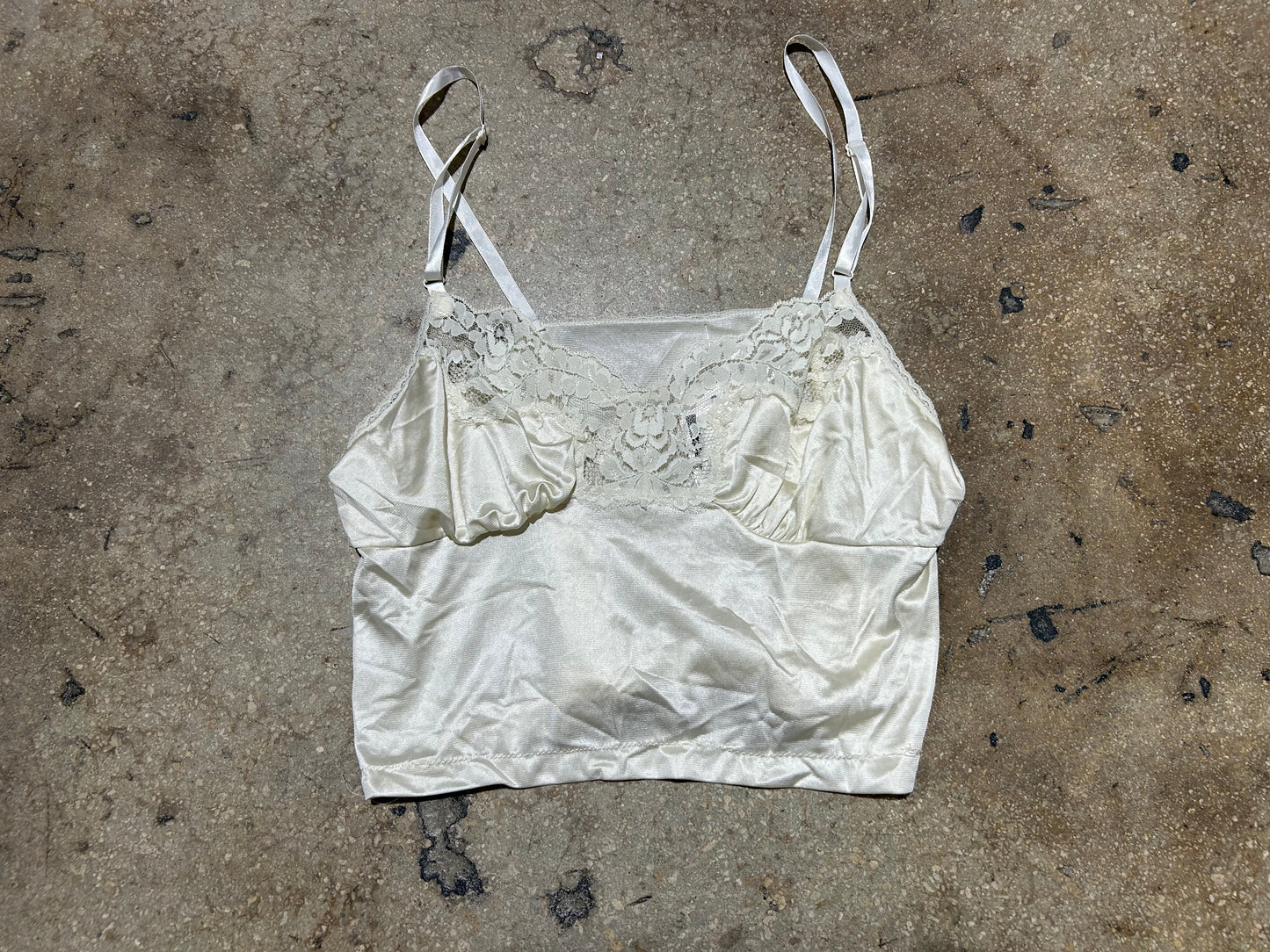 Vassarette Lingerie Lace Top - White Size Small