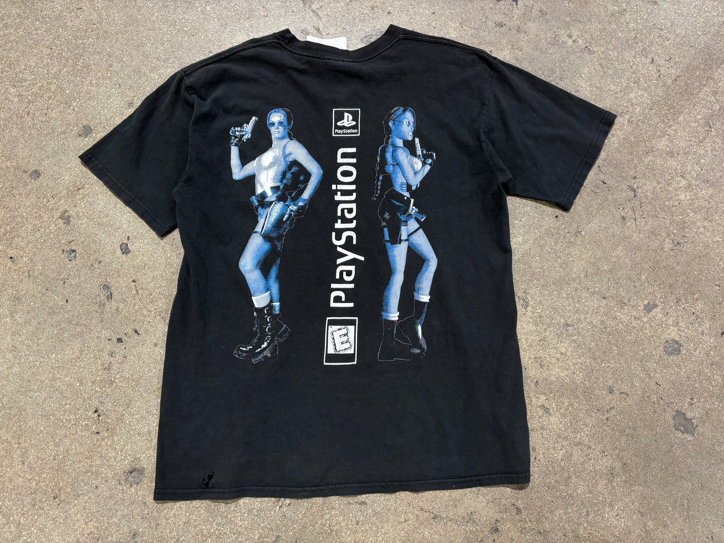 Tomb Raider PlayStation One Tee - Black Size XL (28.5x22)
