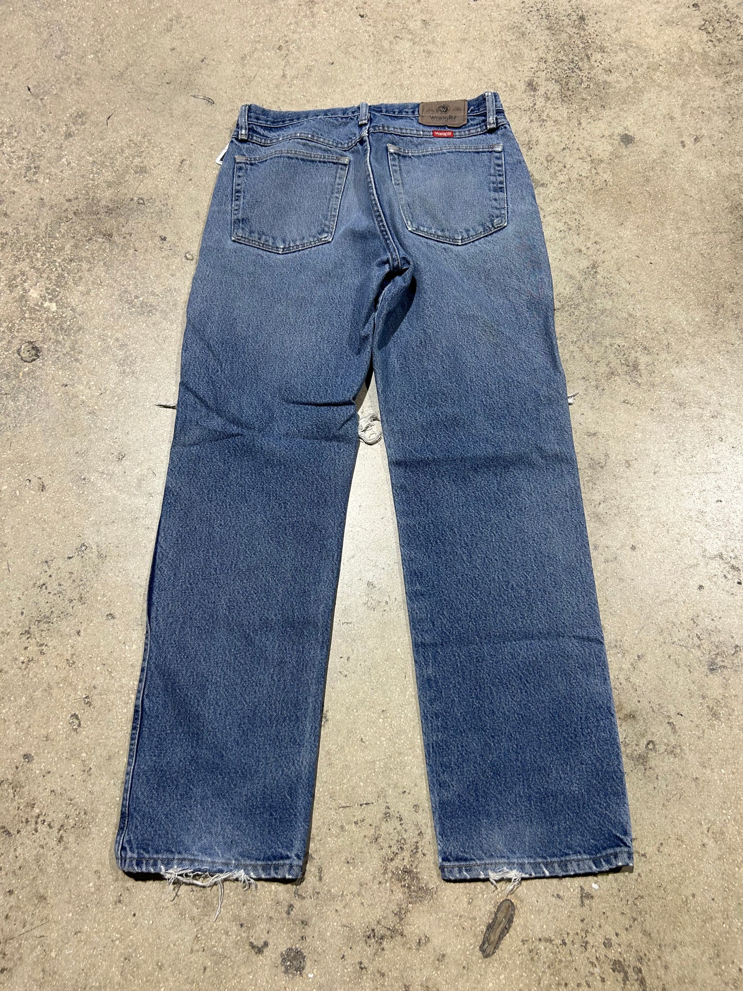 Thrashed Wrangler Jeans - Blue Size 32x32