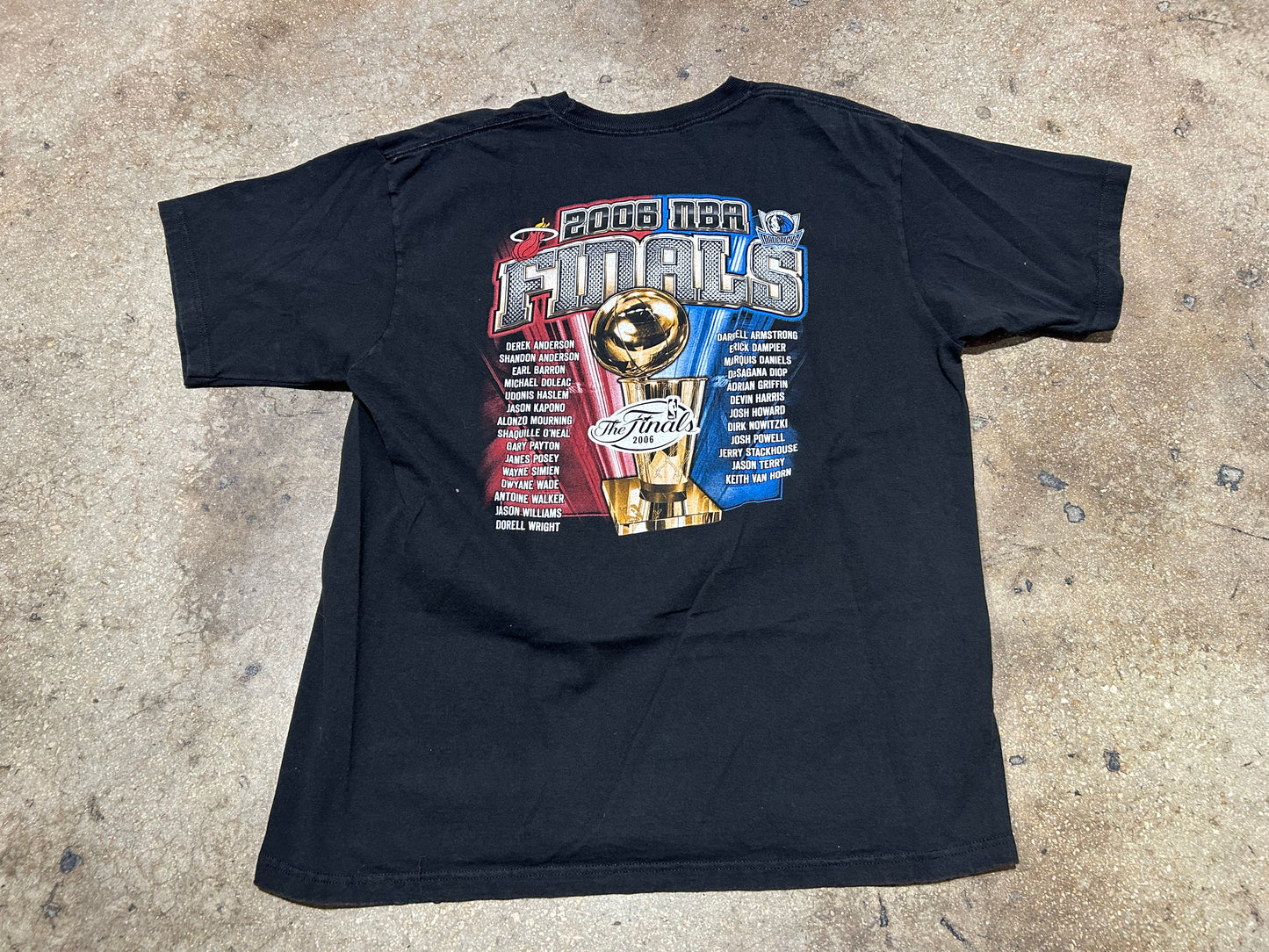 2006 Heat Vs. Mavericks NBA Finals Tee - Black Size Large (con)