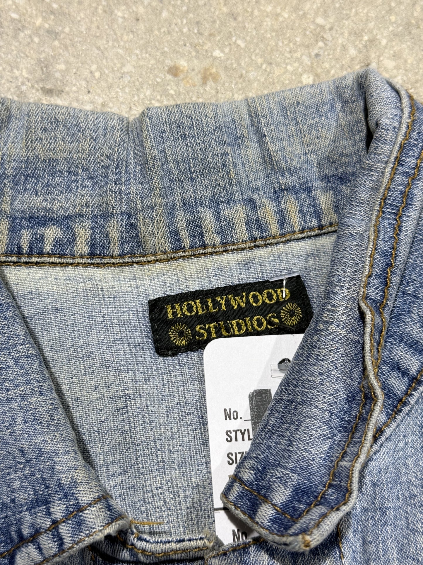 Women's Hollywood Studios Cropped Denim Jean Jacket - Light Wash Size XSmall