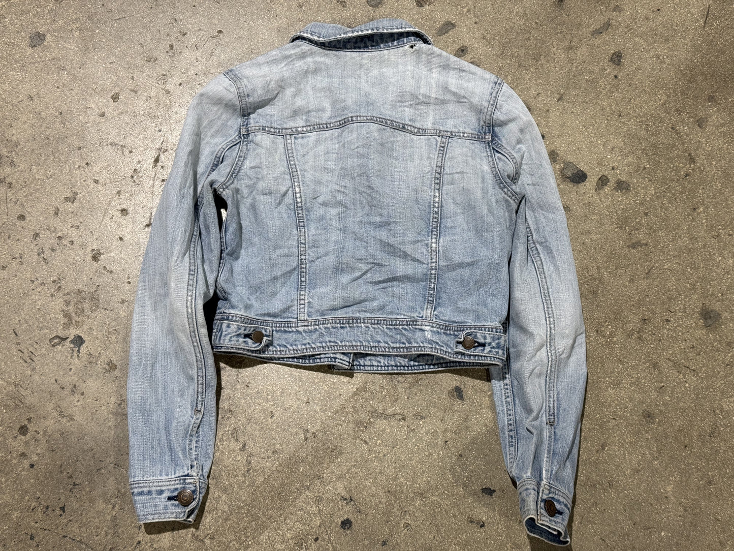 WMNS 2011 American Eagle Denim Trucker Jacket - Light Wash Size Medium