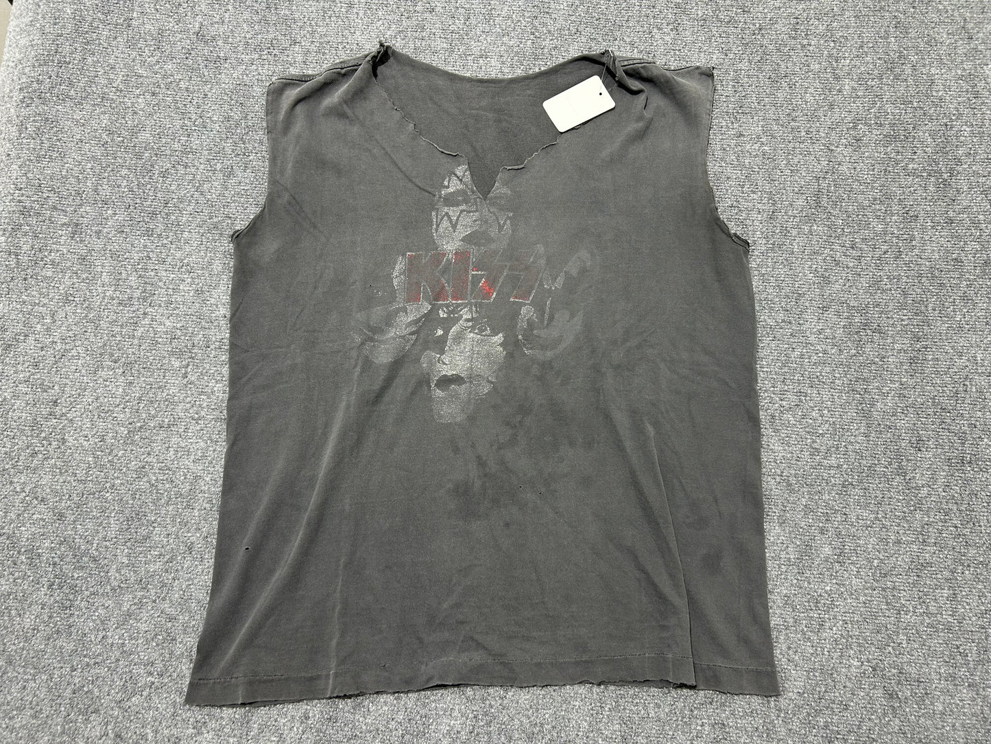 Thrashed Kiss Cut Off Tee - Black Size XXL