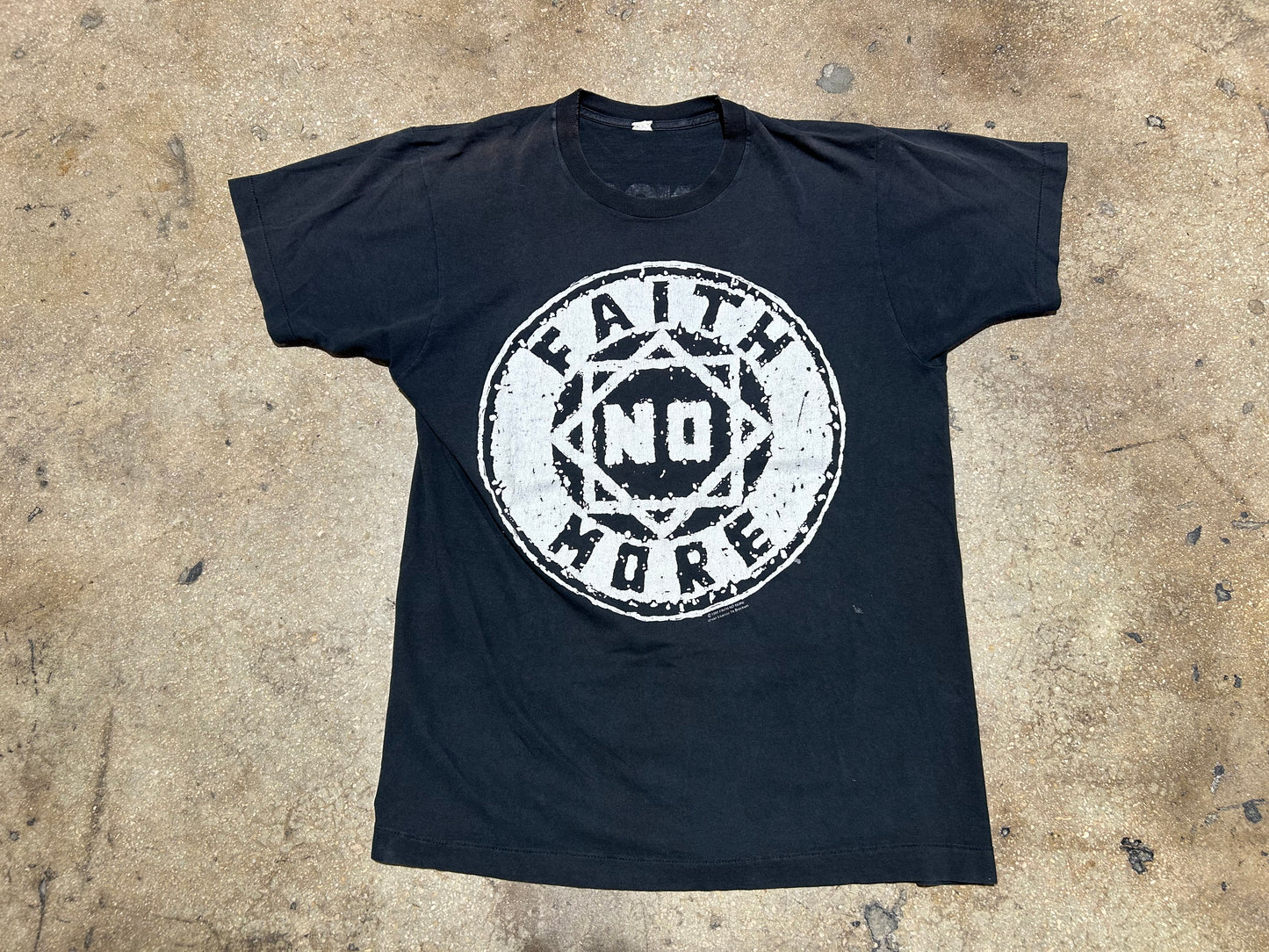 Faith No More Languages Rock Tee - Black Size XL(con)