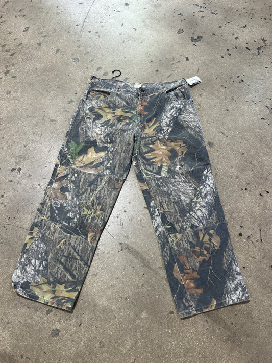 FieldStaff Real Tree Camo Denim - Green Size 40x30