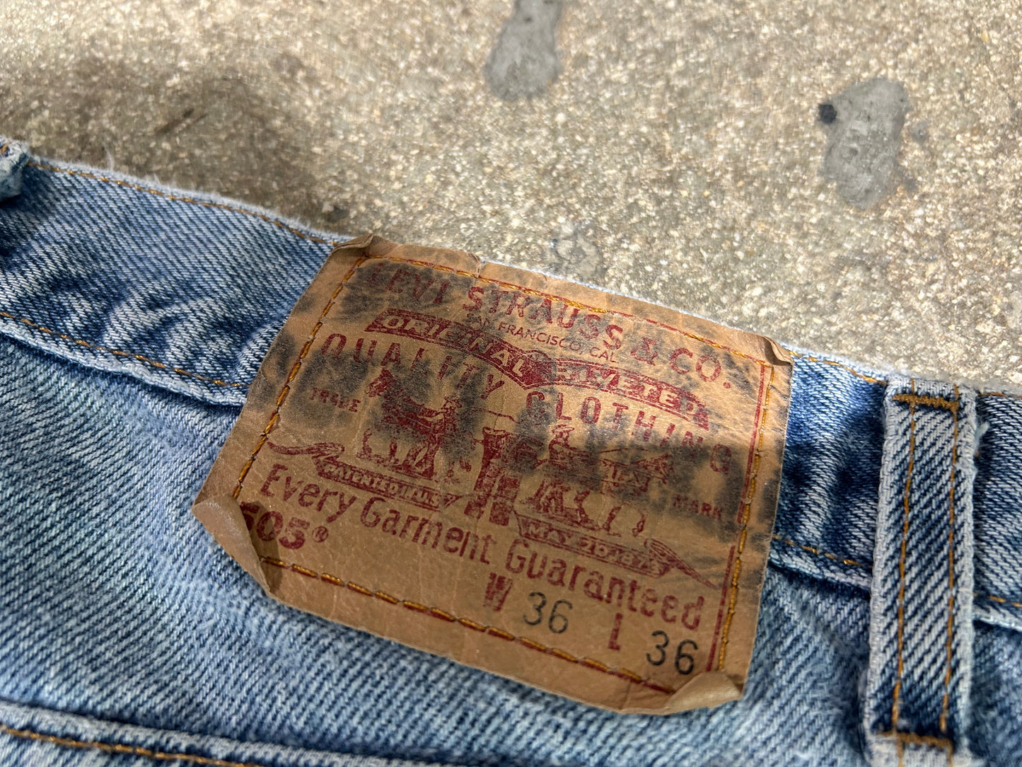 Light Wash Levis 505 Jeans - Blue Size 36x36