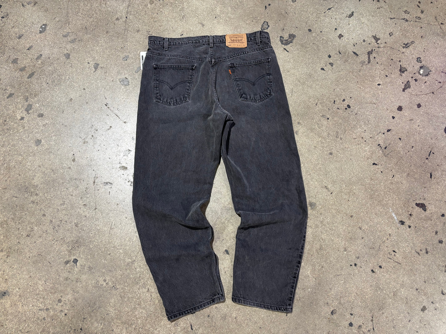 Levis Orange Tab 550 Denim Jeans - Washed Grey Size 38 x 30