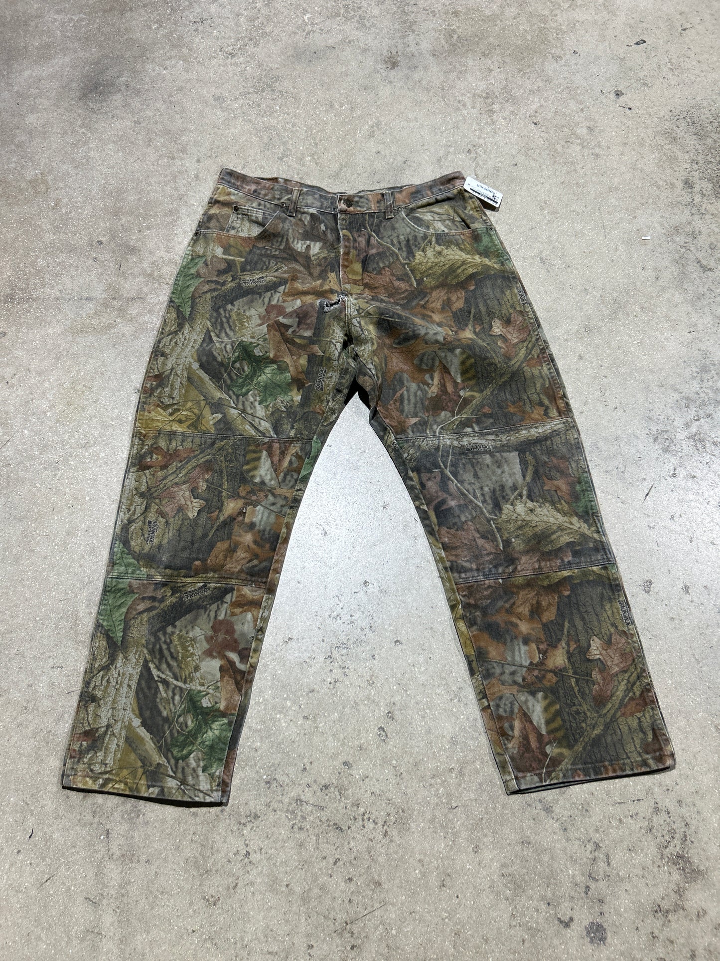 Wrangler Real Tree Camo Denim Size 38x32
