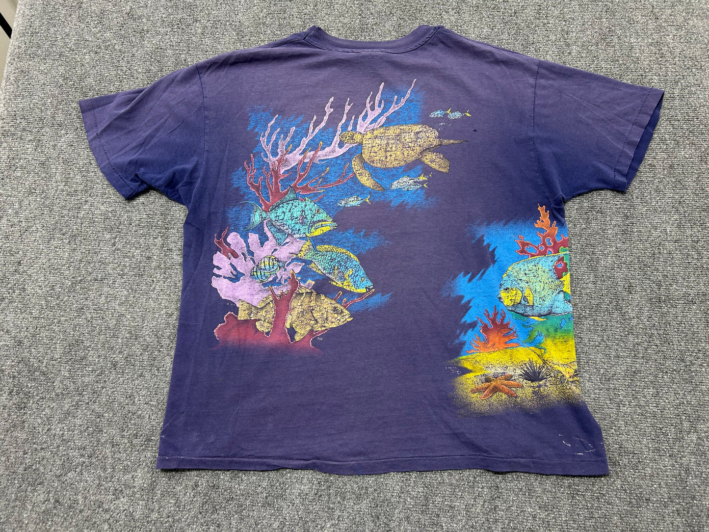 Aquarium Fish Wrap Around Tee - Navy Size XL