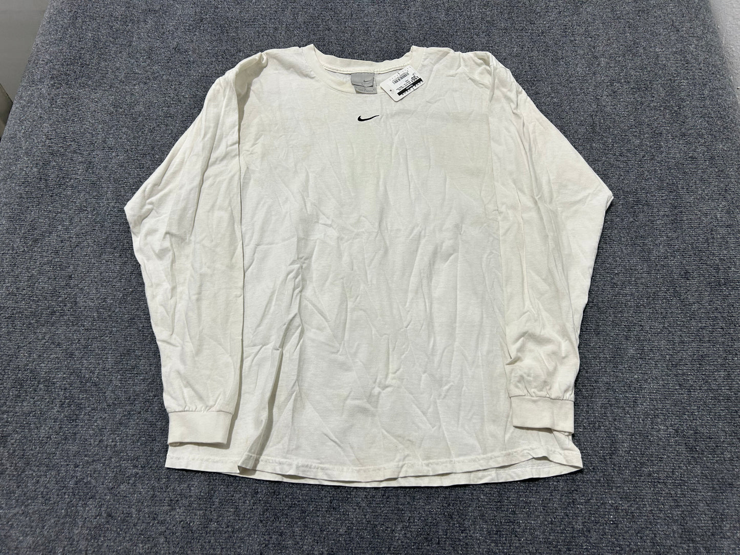 Nike Center Logo Long Sleeve Tee - White Size Large
