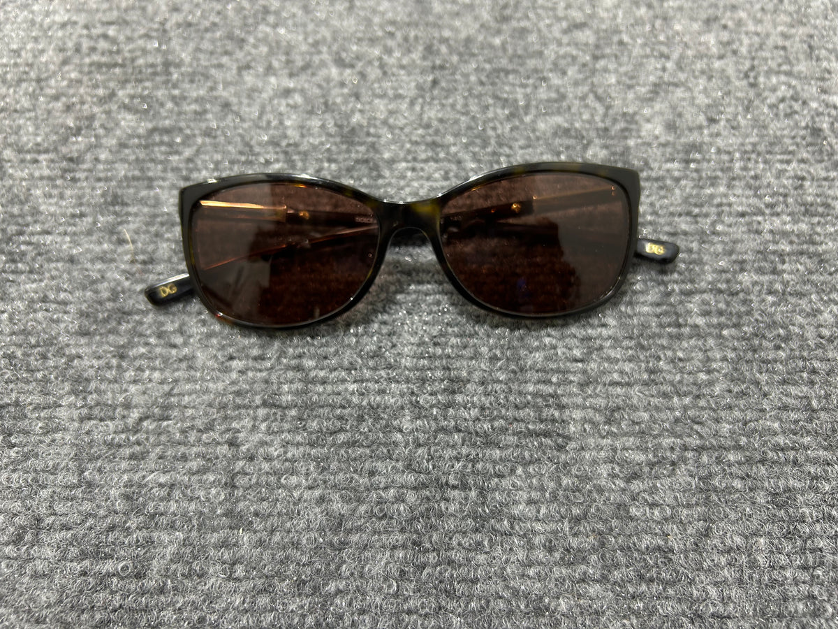 Dolce & Gabbana Cat Eye Sunglasses - Tortoise