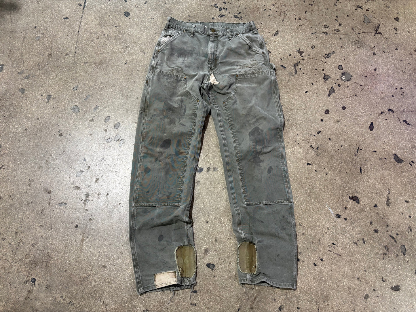 Distressed/ Repaired Carhartt Double Knee Pants - Olive Size 32 x 34