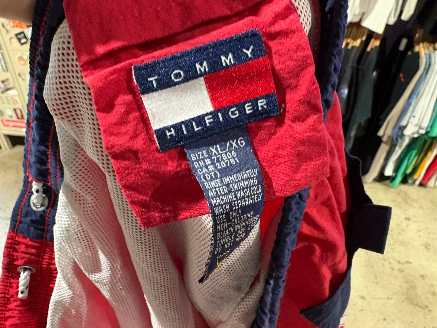 Tommy Hilfiger Swimshorts - Red/Navy Size XXL